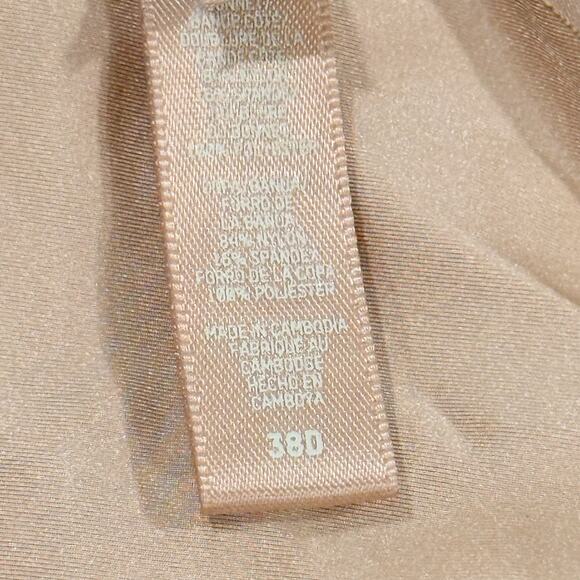 SKIMS Ultimate Teardrop Push Up Bra 38D Clay - Picture 6 of 6